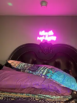 Snapshot of ThickAssRena chatting on July 2026 07:11:01 AM ThickAssRena online show from July 2026 07:11:01 AM