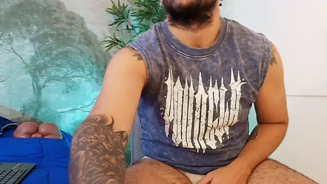 Snapshot of jonathan_rivers chatting on December 2025 07:44:01 PM jonathan rivers online show from December 2025 07:44:01 PM