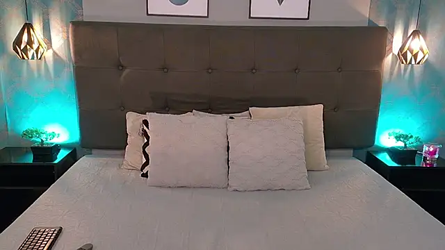 Snapshot of Madisonsmiith chatting on March 2025 10:04:02 PM Madisonsmiith online show from March 2025 10:04:02 PM