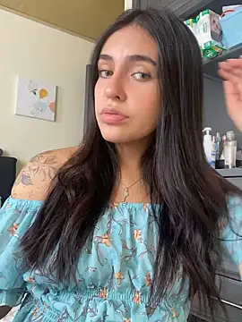 DaphneUwu online show from February 2025 05:50:01 PM