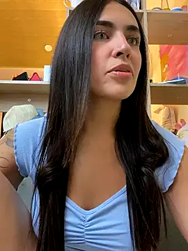 DaphneUwu online show from September 2025 01:27:01 AM