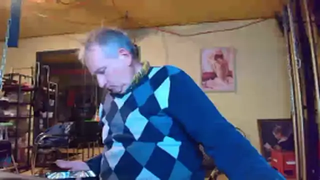 Snapshot of jeanlulu chatting on May 2026 06:37:01 PM jeanlulu online show from May 2026 06:37:01 PM