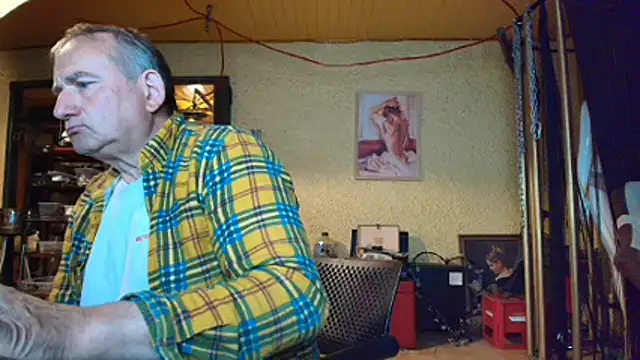 Snapshot of jeanlulu chatting on May 2026 07:56:02 PM jeanlulu online show from May 2026 07:56:02 PM