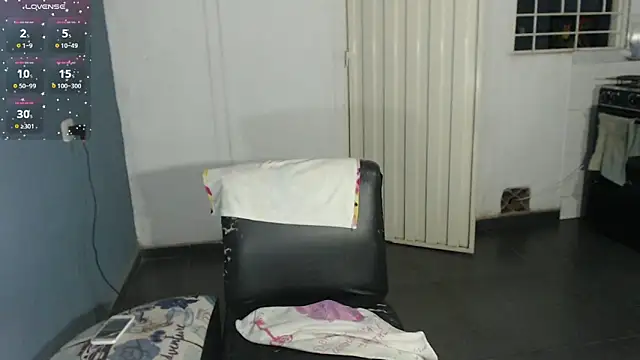 Snapshot of selena_moon98 chatting on January 2025 02:53:02 AM selena moon98 online show from January 2025 02:53:02 AM