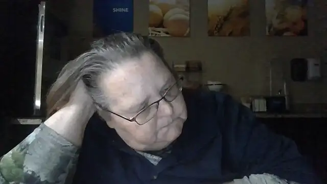 Snapshot of Hornybbw1978 chatting on November 2025 08:15:01 AM Hornybbw1978 online show from November 2025 08:15:01 AM