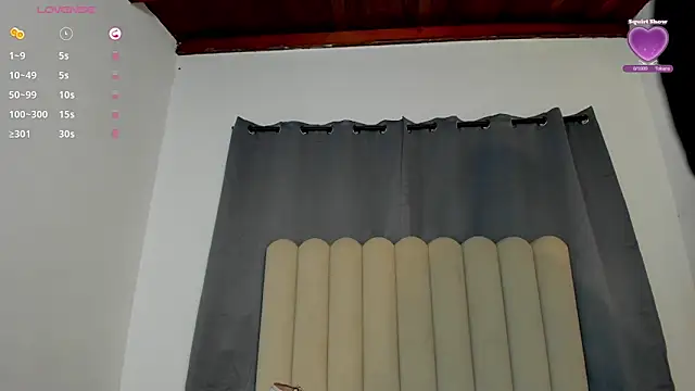 Snapshot of Dounia_nagi chatting on October 2025 01:51:02 PM Dounia nagi online show from October 2025 01:51:02 PM