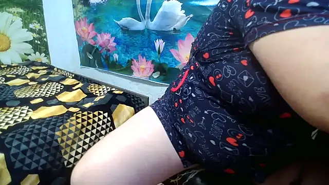 AnnaXGold online show from September 2025 01:00:01 PM