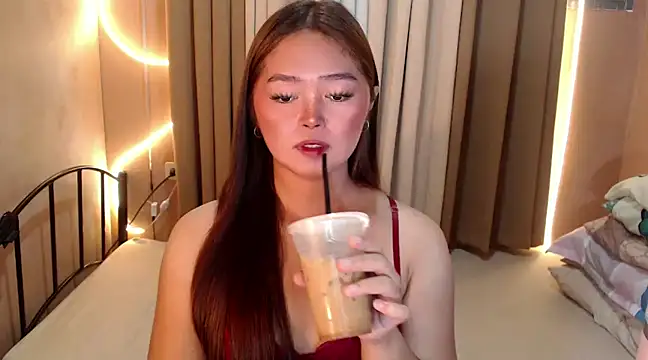 Itsme claire online show from December 2024 10:55:01 AM