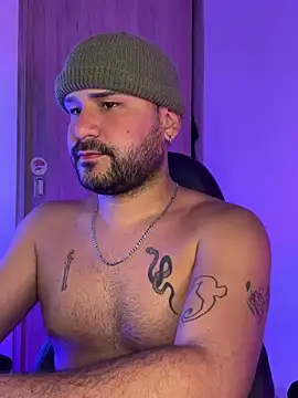 Snapshot of nicolas_cox chatting on January 2025 11:04:01 PM nicolas cox online show from January 2025 11:04:01 PM