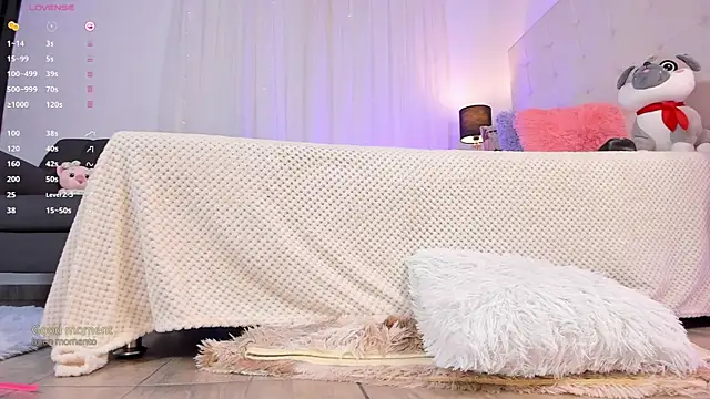 tatikiss  online show from March 2025 02:42:02 PM