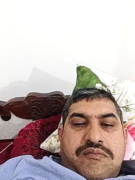 Snapshot of Amandev7 chatting on January 2025 07:28:01 AM Amandev7 online show from January 2025 07:28:01 AM