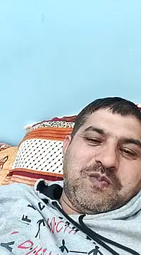 Snapshot of Amandev7 chatting on February 2025 06:37:01 PM Amandev7 online show from February 2025 06:37:01 PM