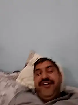 Snapshot of Amandev7 chatting on September 2025 03:44:01 PM Amandev7 online show from September 2025 03:44:01 PM