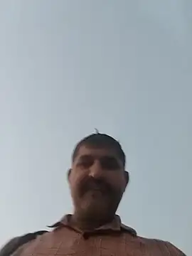 Snapshot of Amandev7 chatting on October 2025 01:57:02 PM Amandev7 online show from October 2025 01:57:02 PM