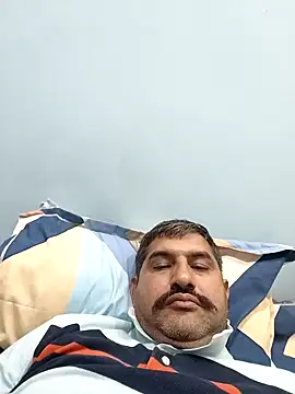 Snapshot of Amandev7 chatting on October 2025 04:07:01 PM Amandev7 online show from October 2025 04:07:01 PM