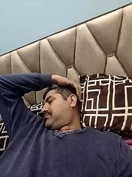 Snapshot of Amandev7 chatting on February 2026 12:53:02 PM Amandev7 online show from February 2026 12:53:02 PM