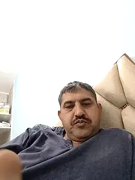 Snapshot of Amandev7 chatting on February 2026 03:10:01 PM Amandev7 online show from February 2026 03:10:01 PM