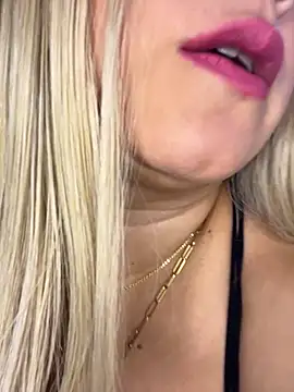 Melissa Bianco online show from May 2026 05:02:01 AM