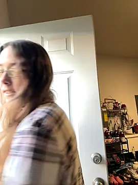 Snapshot of Dakota_02 chatting on November 2025 12:27:02 PM Dakota 02 online show from November 2025 12:27:02 PM