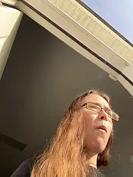 Snapshot of Dakota_02 chatting on April 2026 12:28:01 PM Dakota 02 online show from April 2026 12:28:01 PM