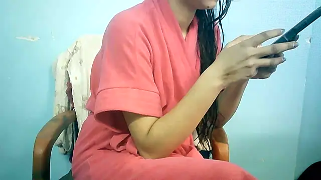 lovelydesi21 online show from December 2024 06:52:02 AM