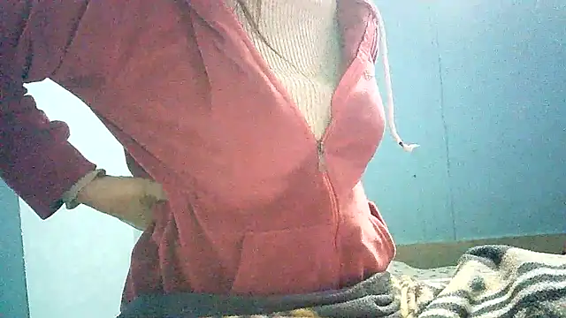 lovelydesi21 online show from January 2025 05:52:02 AM