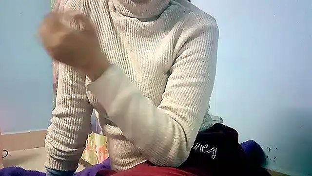 lovelydesi21 online show from January 2025 12:18:01 PM