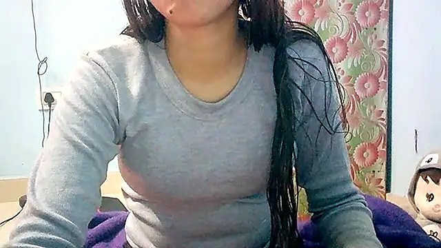 lovelydesi21 online show from January 2025 03:20:01 PM