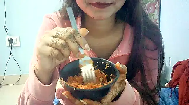 lovelydesi21 online show from January 2025 05:56:01 PM