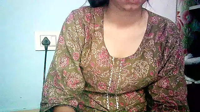 lovelydesi21 online show from March 2025 10:44:01 AM