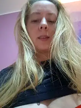 Snapshot of VictoriaMiami chatting on January 2025 12:27:01 AM VictoriaMiami online show from January 2025 12:27:01 AM