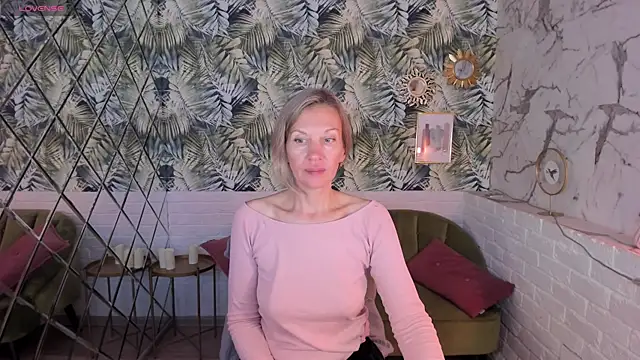 Snapshot of NancyGrace chatting on September 2025 05:16:01 PM NancyGrace online show from September 2025 05:16:01 PM