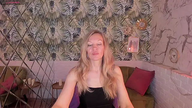 Snapshot of NancyGrace chatting on October 2025 12:50:01 PM NancyGrace online show from October 2025 12:50:01 PM