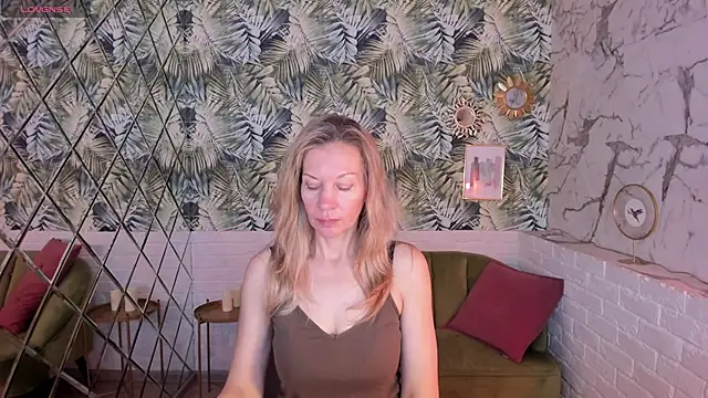 Snapshot of NancyGrace chatting on November 2025 05:18:02 AM NancyGrace online show from November 2025 05:18:02 AM