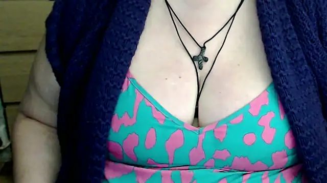 Snapshot of mayasmith chatting on November 2025 08:02:02 PM mayasmith online show from November 2025 08:02:02 PM