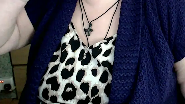 Snapshot of mayasmith chatting on November 2025 08:14:01 AM mayasmith online show from November 2025 08:14:01 AM