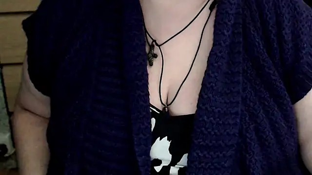 Snapshot of mayasmith chatting on November 2025 08:02:01 AM mayasmith online show from November 2025 08:02:01 AM