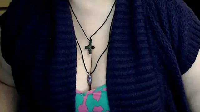 Snapshot of mayasmith chatting on November 2025 10:37:01 AM mayasmith online show from November 2025 10:37:01 AM