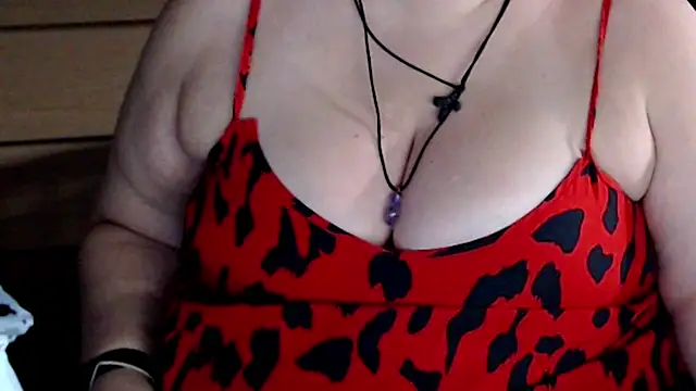 Snapshot of mayasmith chatting on November 2025 10:16:02 AM mayasmith online show from November 2025 10:16:02 AM