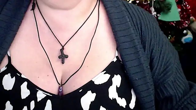 Snapshot of mayasmith chatting on December 2025 04:13:02 PM mayasmith online show from December 2025 04:13:02 PM