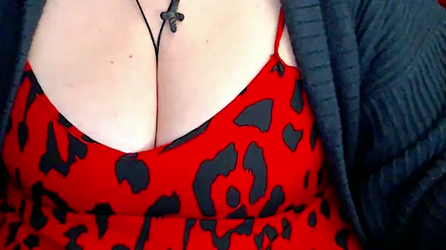 Snapshot of mayasmith chatting on February 2026 07:18:01 AM mayasmith online show from February 2026 07:18:01 AM