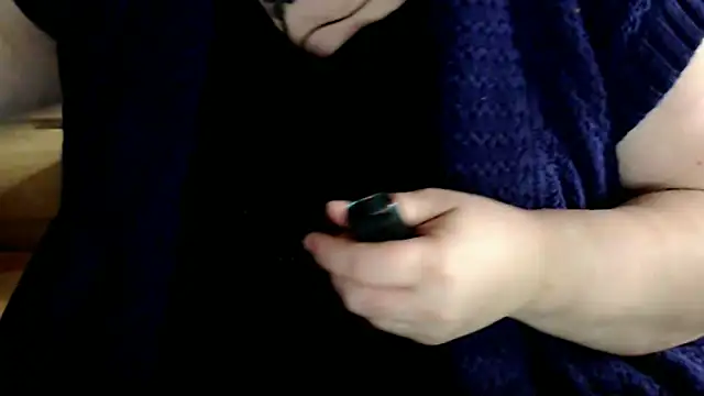 Snapshot of mayasmith chatting on April 2026 09:24:02 AM mayasmith online show from April 2026 09:24:02 AM