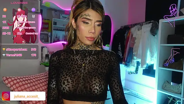 caroline cossei online show from January 2025 11:28:02 AM