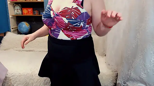 Snapshot of Rainbow_lady chatting on December 2024 03:11:01 PM Rainbow lady online show from December 2024 03:11:01 PM