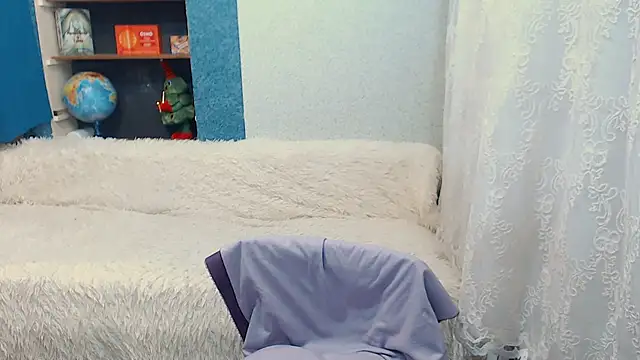 Snapshot of Rainbow_lady chatting on January 2025 08:52:01 AM Rainbow lady online show from January 2025 08:52:01 AM