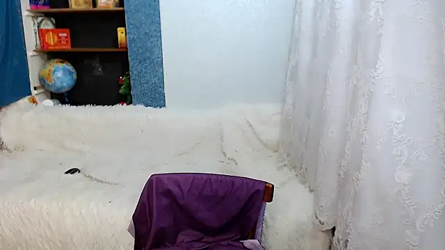 Snapshot of Rainbow_lady chatting on February 2025 10:13:02 AM Rainbow lady online show from February 2025 10:13:02 AM