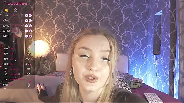 Snapshot of MiaMiaMeow chatting on February 2026 04:40:01 PM MiaMiaMeow online show from February 2026 04:40:01 PM