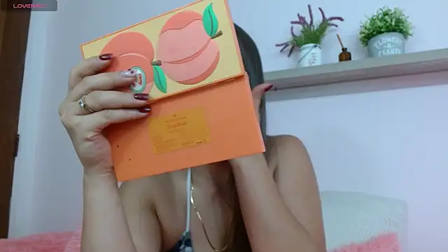  juliana rios online show from April 2026 08:23:01 PM