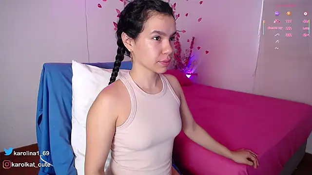 Snapshot of Karolina_1 chatting on December 2025 02:13:02 PM Karolina 1 online show from December 2025 02:13:02 PM