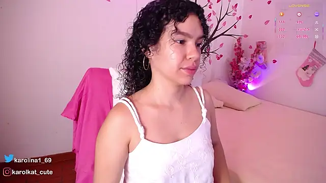 Snapshot of Karolina_1 chatting on January 2026 02:54:02 PM Karolina 1 online show from January 2026 02:54:02 PM